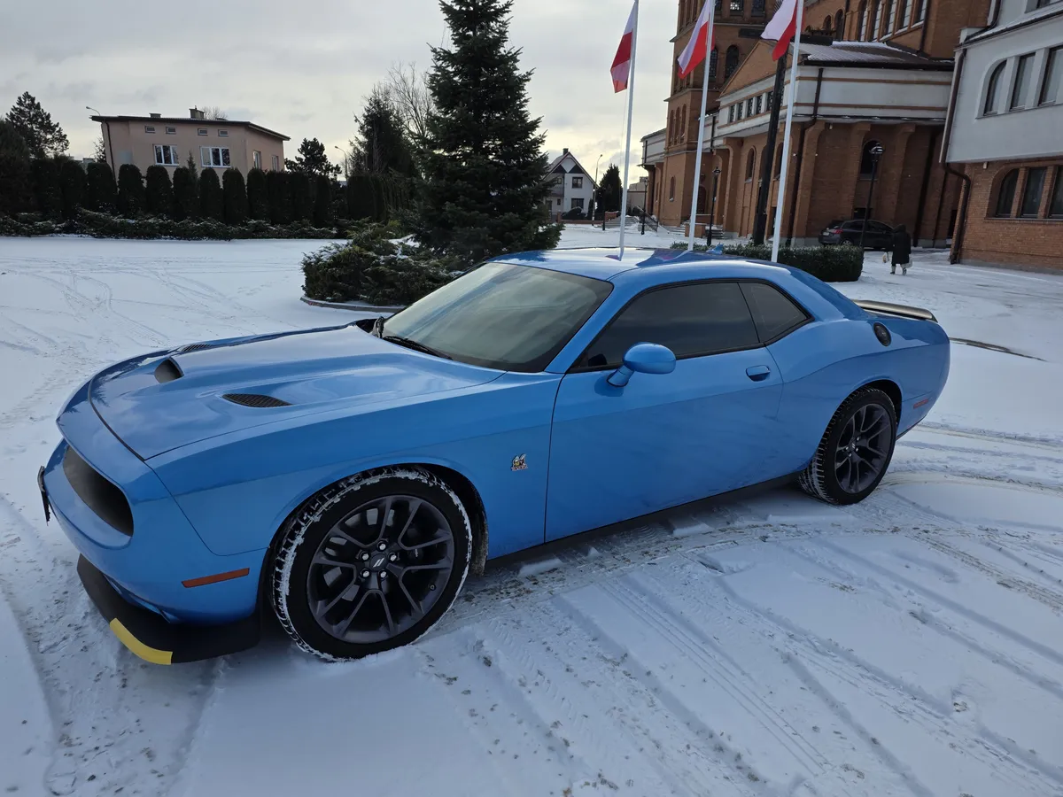 Dodge  Challenger 