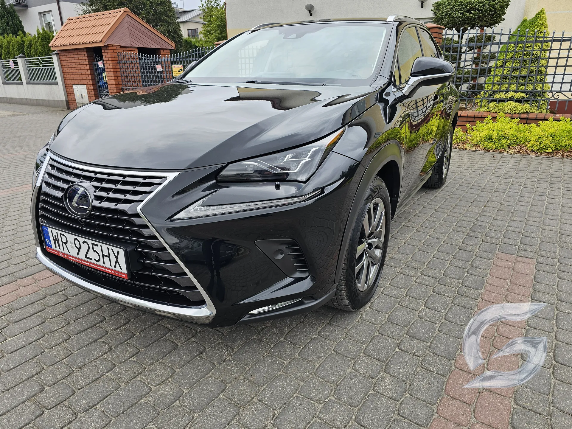 Lexus NX 300h